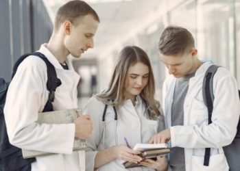 Top Ways to Help Poor Medical Students