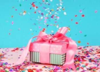 8 Creative Gifts Ideas For the Tech Lover in Your Life