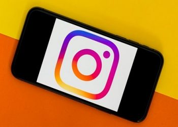 sign of having fake followers