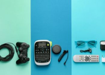 6 Tech Accessories You Need in 2022