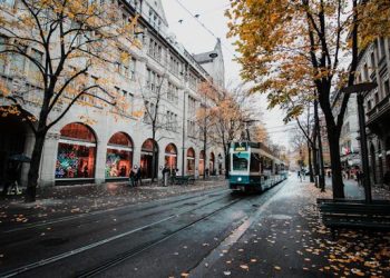 What Businesses Can Do to Make Travel in Cities Easy