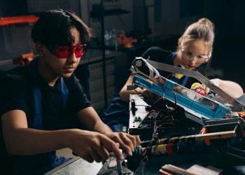 5 Ways Software is Evolving the Way Manufacturing Facilities Operate